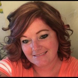 Meet your Posher, Felisha