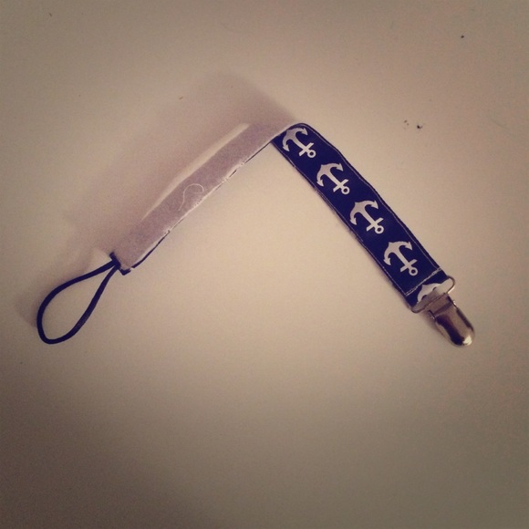 Pacifier leash