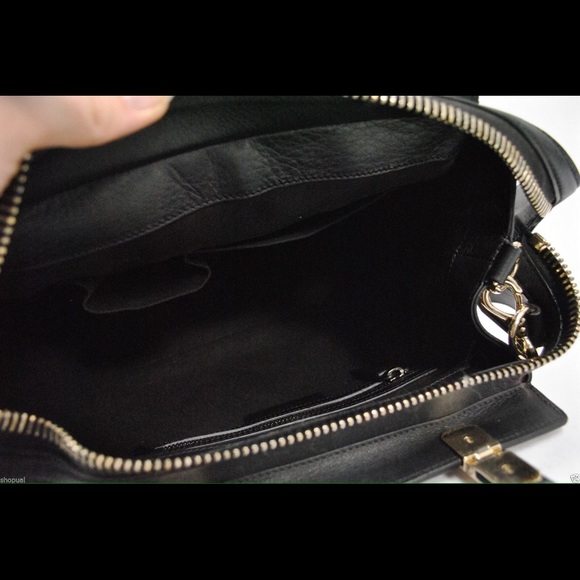 GIVENCHY HDG Calfskin Medium Bag - Picture 3 of 4