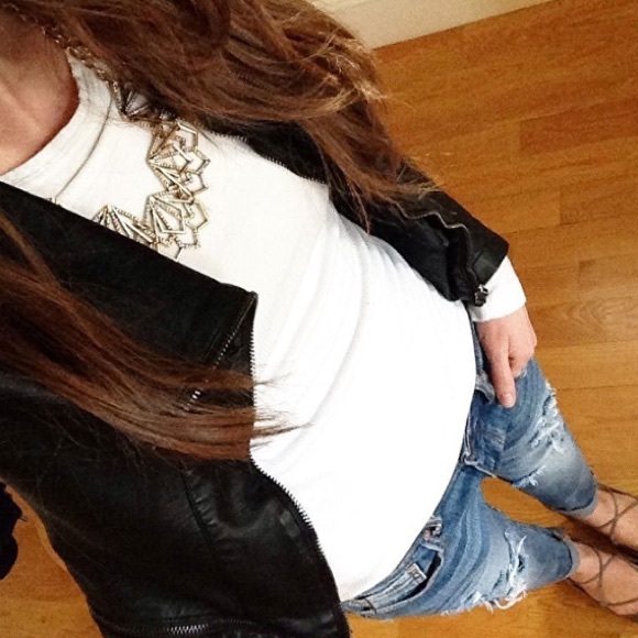 Gorgeous Statement Necklace - Picture 3 of 3