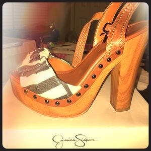 Jessica Simpson Terrii heel