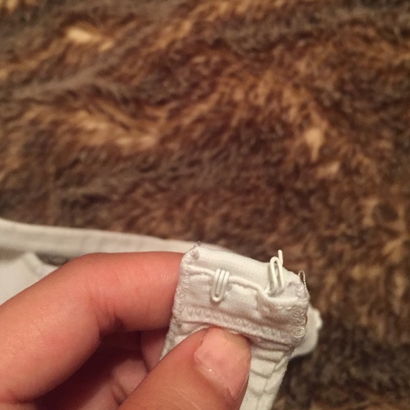 White Victoria secret bra - Picture 4 of 4