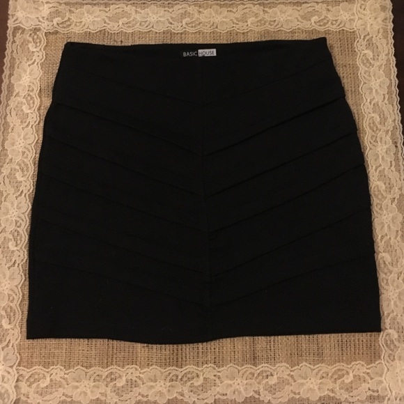 Basic House skirt