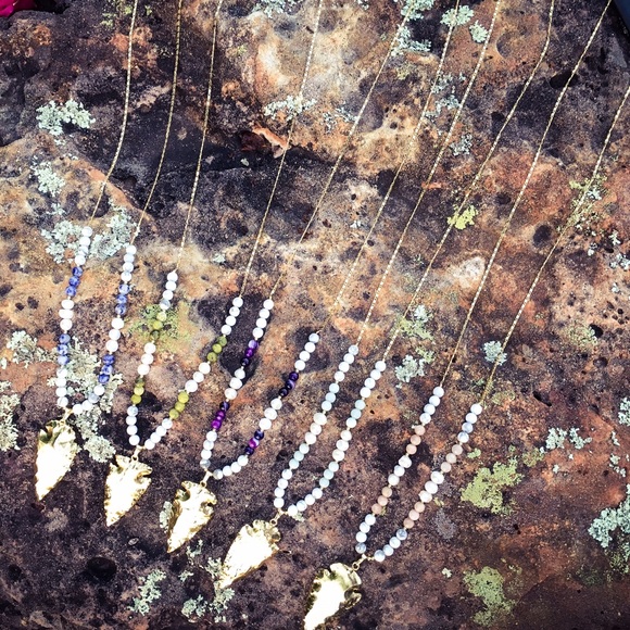 Blue and purple Gold Arrow necklaces - Picture 2 of 4