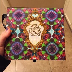 Urban Decay Alice through the looking glass