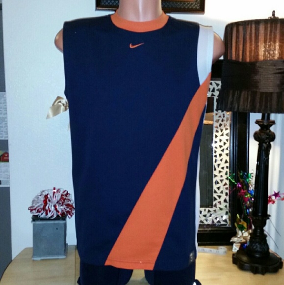 Nike boys sleeveless shirt