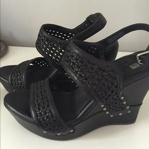 Ugg Sandals Platform