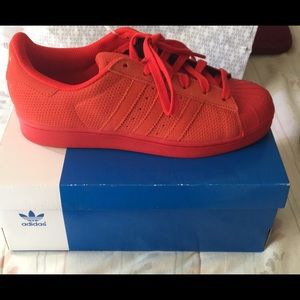 Adidas superstar red/red/red sz 8