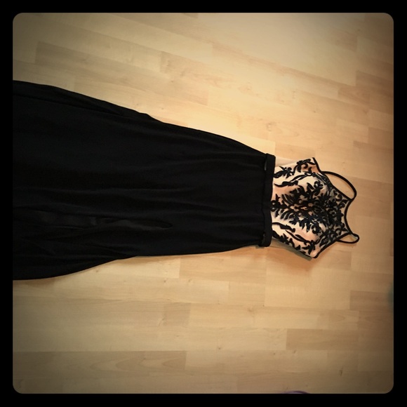 Gorgeous prom dress!!