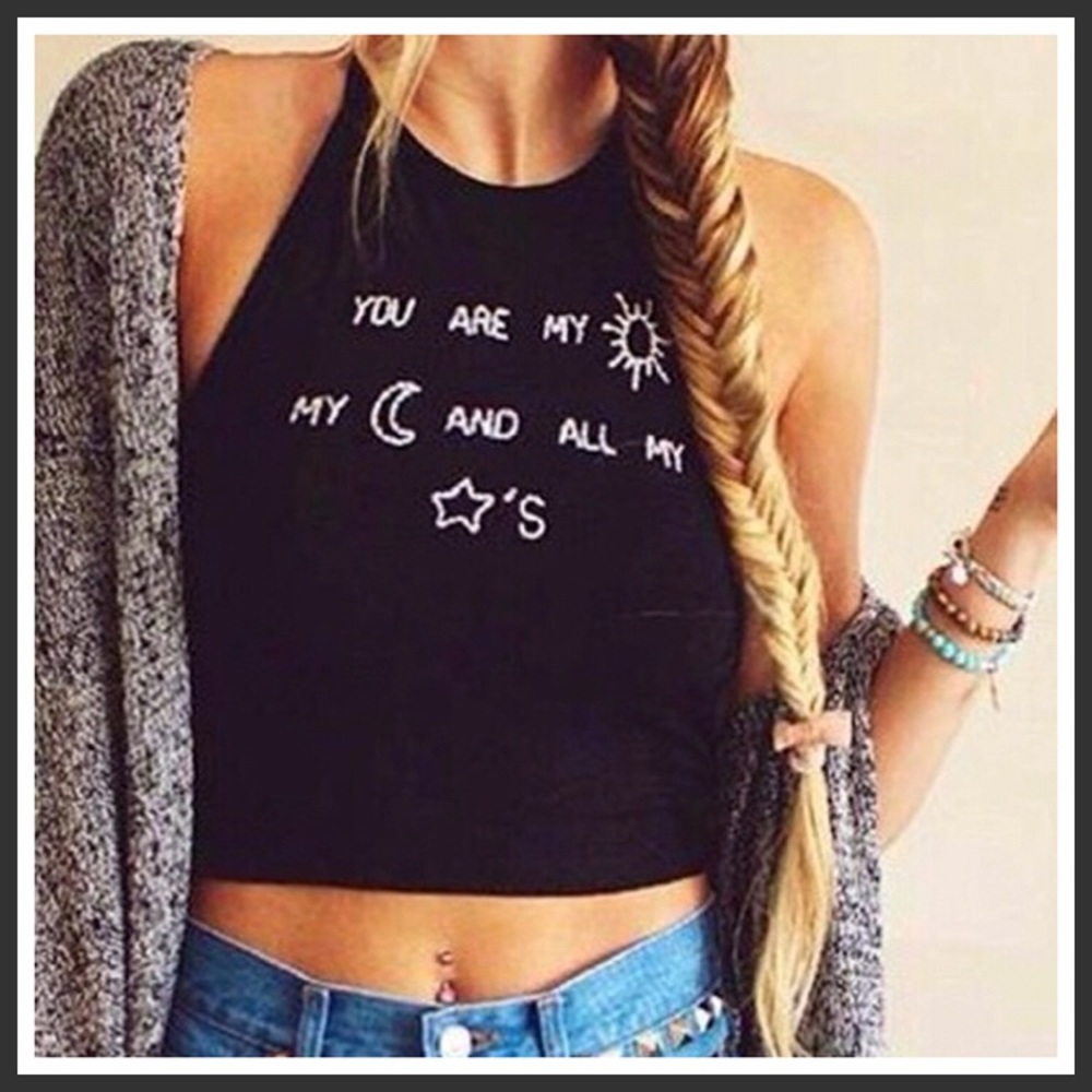 🆕 JENNIFER Graphic Halter Crop Top
