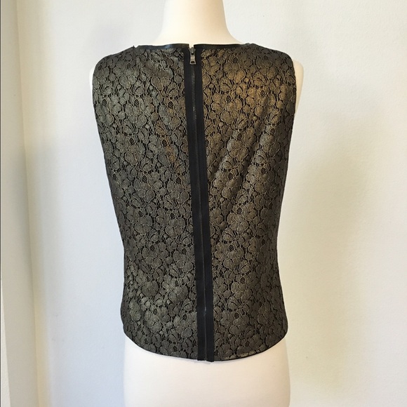 SOLD T TAHARI lace blouse - Picture 3 of 4