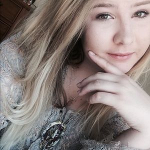 Meet your Posher, Lindsey