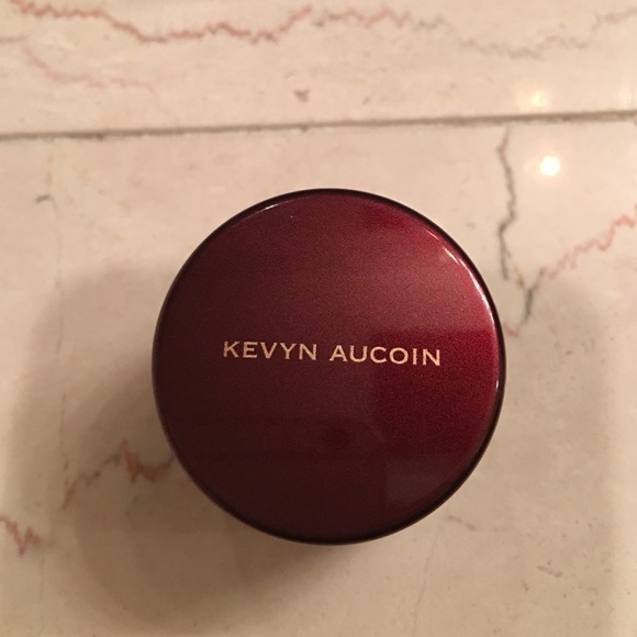 Kevin Aucoin-Skin enhancer SX-05