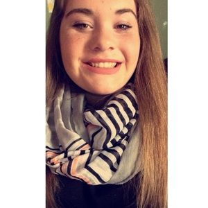 Meet your Posher, Eve