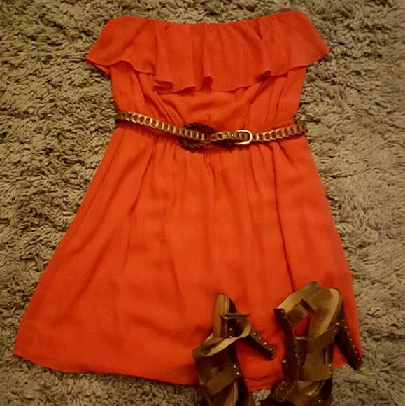 Strapless chiffon ruffle dress.