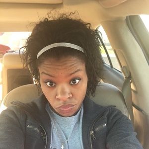 Meet your Posher, Nicole