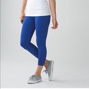 Lululemon New Zone In Crops Blue