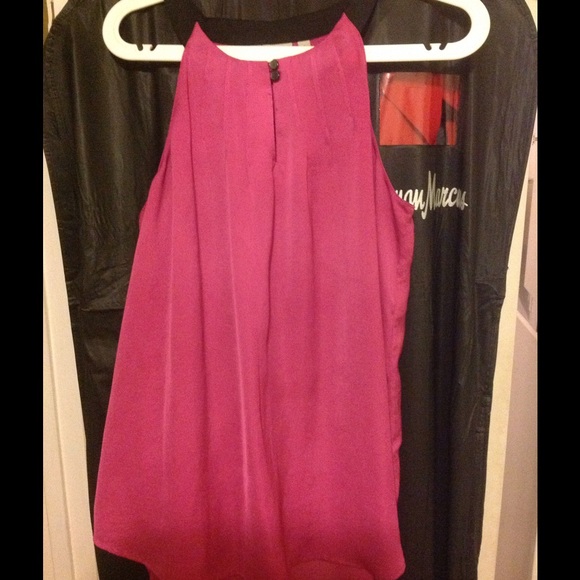 💕Halogen silk fuchsia/black top💕
