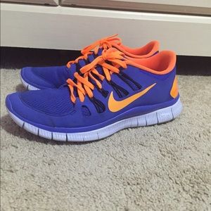 Nike free runs 5.0