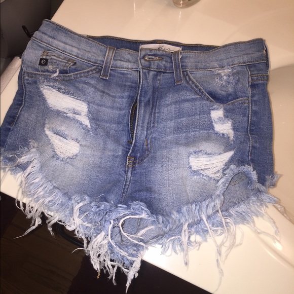 Kan chan buckle high wasted shorts