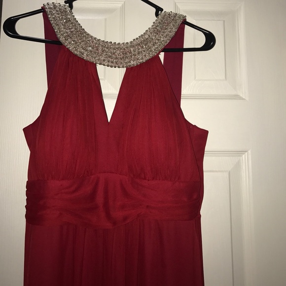 Red dress - Picture 3 of 4