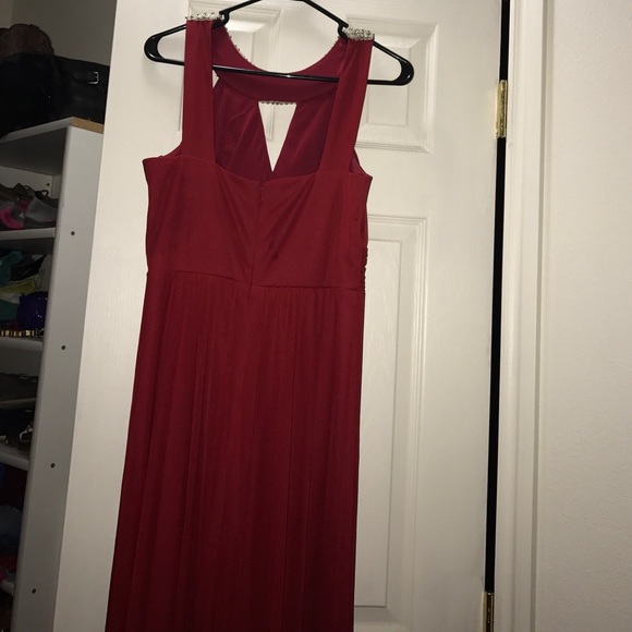 Red dress - Picture 4 of 4