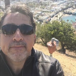 Meet your Posher, Christopher