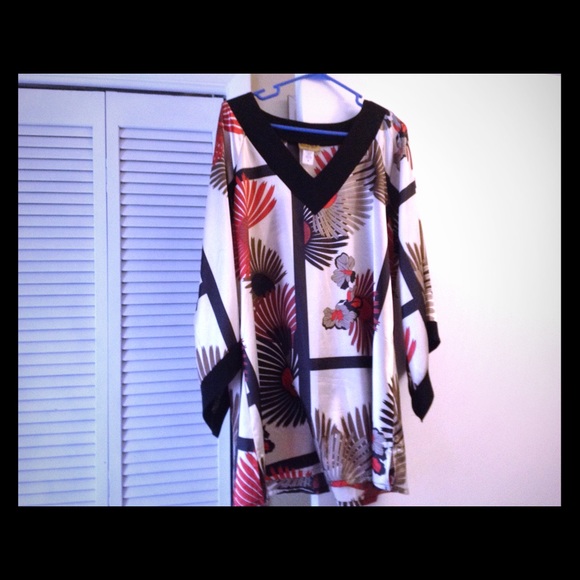 *SOLD*Women Kimono Style Shirt Multi-Color - Sz XL