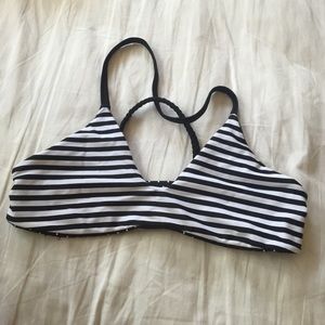 Reversible bikini top.