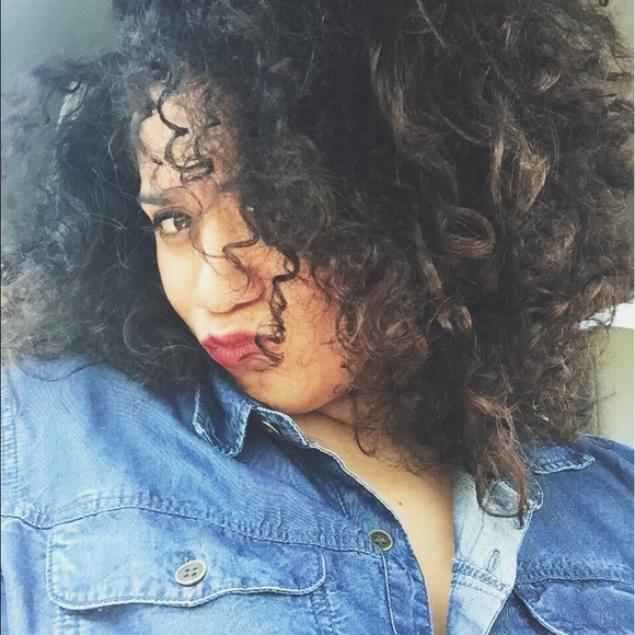 Meet your Posher, Marissa