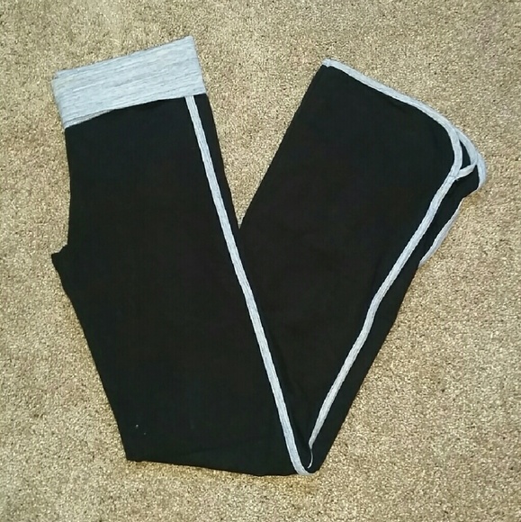 Fold over yoga pants.