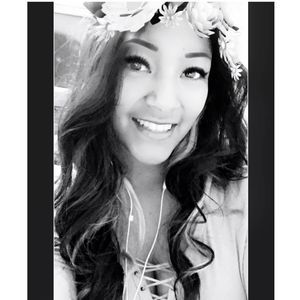Meet your Posher, Stefany