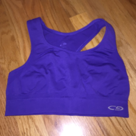 Sports bra