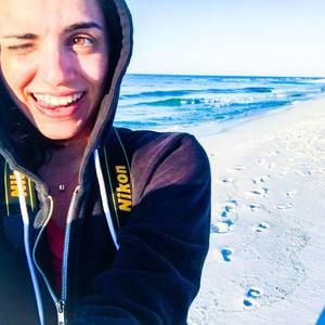 Meet your Posher, Janella