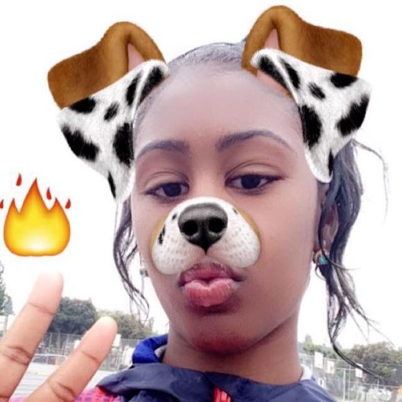 Meet your Posher, Nyla