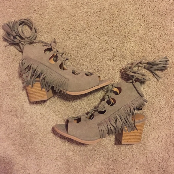 Fringe Taupe Wedges