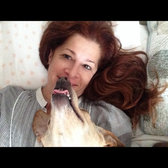 Meet your Posher, Lisa - Picture 2 of 2