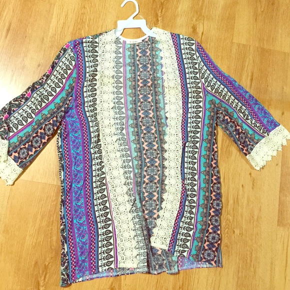 Kimono - Picture 1 of 3