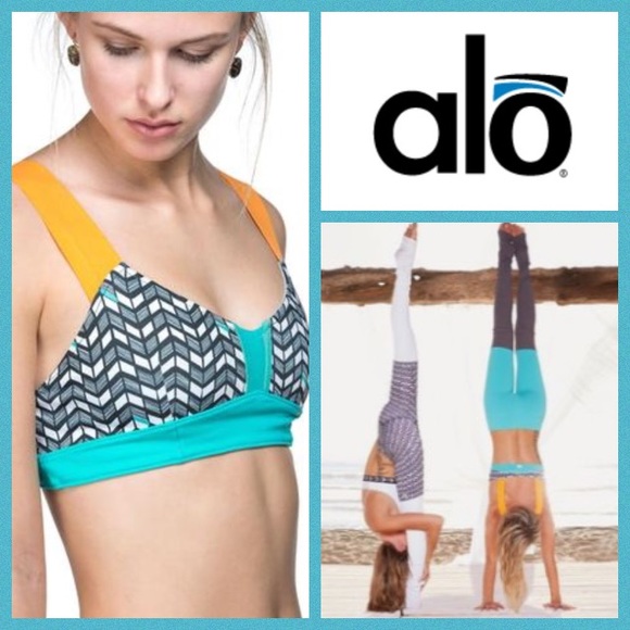 NEW!  ALO Yoga reversible bra in flame orange/Aqua - Picture 3 of 4