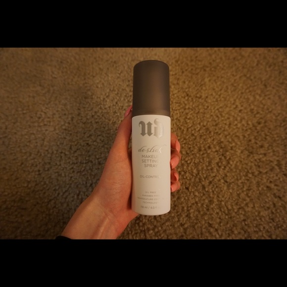 Urban Decay De Slick Setting Spray