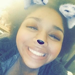 Meet your Posher, Alena