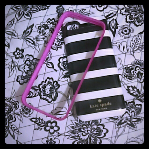 Kate Spade phone case that charges your phone