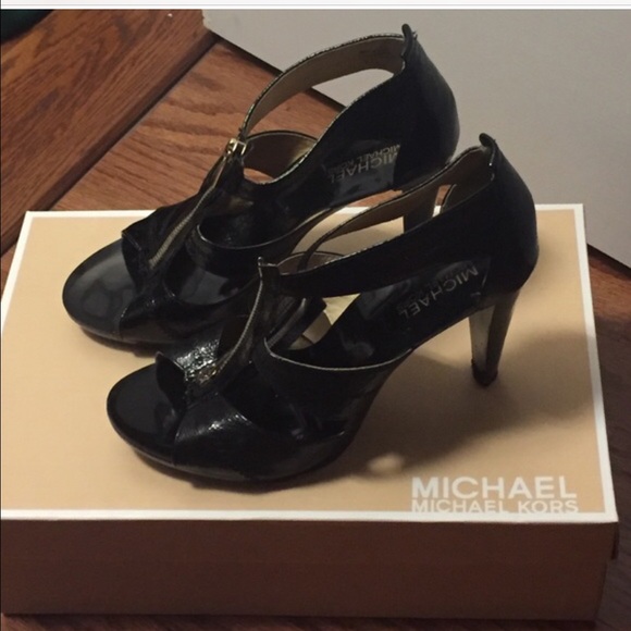 REPOSH MK shoes