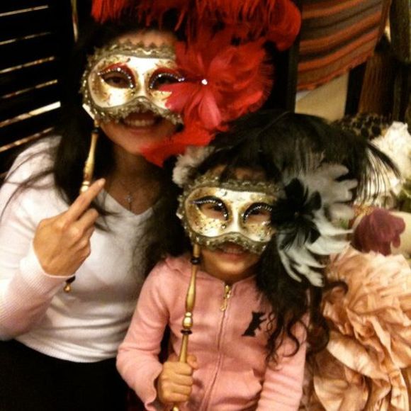 Meet your Posher, Alejandra - Picture 1 of 1