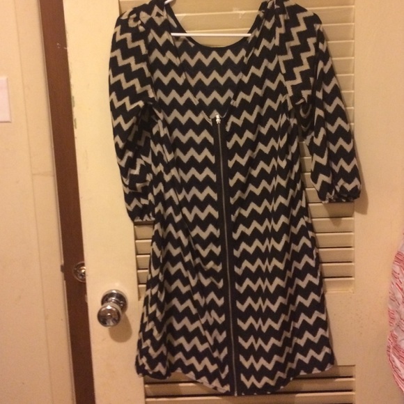 A long sleeved zig zag dress