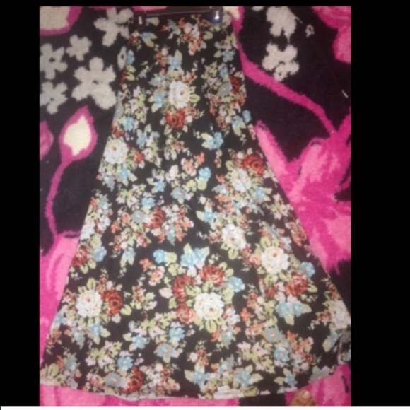 Floral maxi skirt
