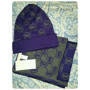MICHAEL KORS MK Logo Chains Signature Scarf & Hat