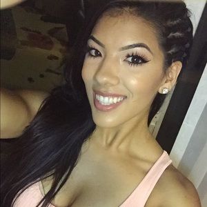 Meet your Posher, Antionette