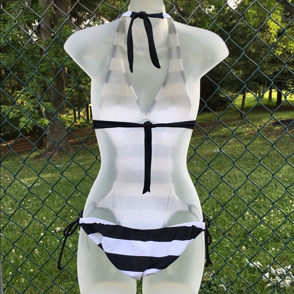 TRADED in BUNDLE Venus Beetlejuice Monokini (New) - Picture 3 of 4