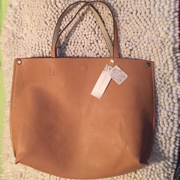 Free People Handbags - Brand NEW Free People Tote! With tag!!